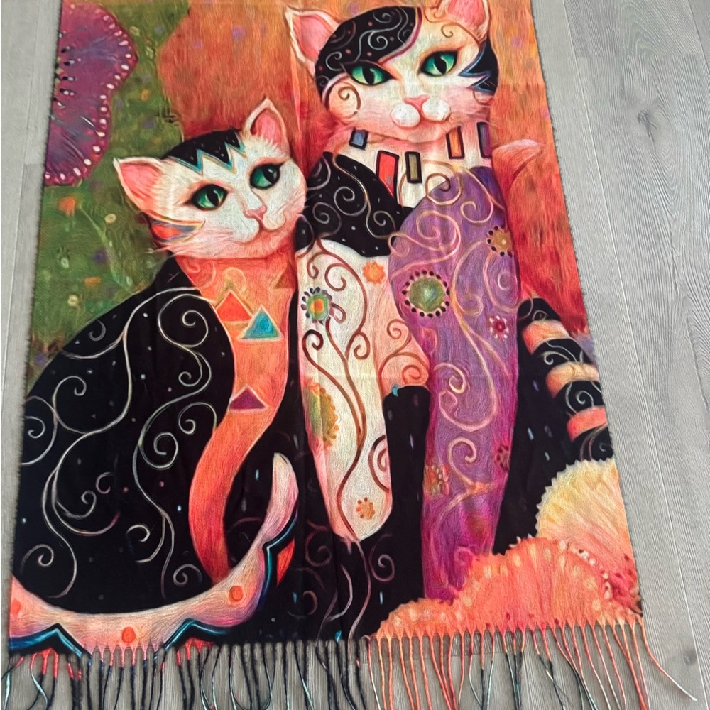 Colorful Cat-Themed shawl - Picture 4 of 5